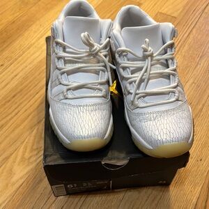Air Jordan 11 Retro low